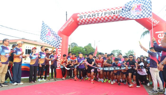 Ratusan Warga Ikuti Simpati Fun Run, Karolin Tekankan Solidaritas Sosial