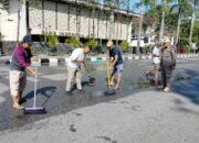 Lapangan Salat Id di Depan Kantor Wali Kota Pontianak Dibersihkan, Penetapan 1 Syawal Menunggu Sidang Isbat