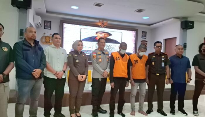 Sempat Kabur, Dua Tahanan Kejari Pontianak Ditangkap di Pasar Sungai Durian Sintang, Satu Masih Diburu