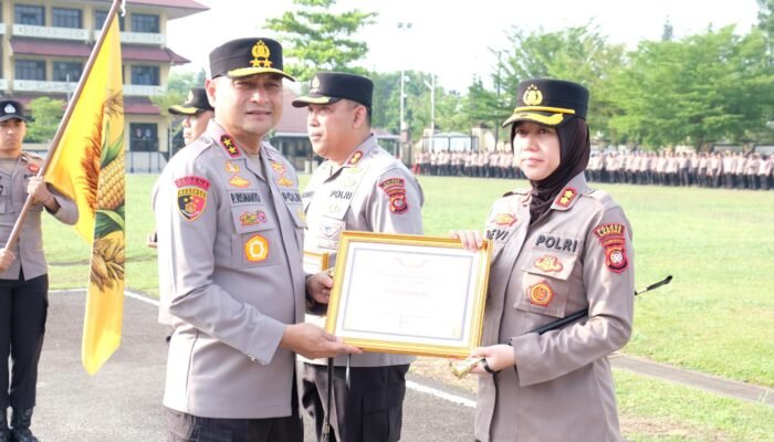 Polres Landak Dapat Penghargaan Ketahanan Pangan dari Kapolda Kalbar