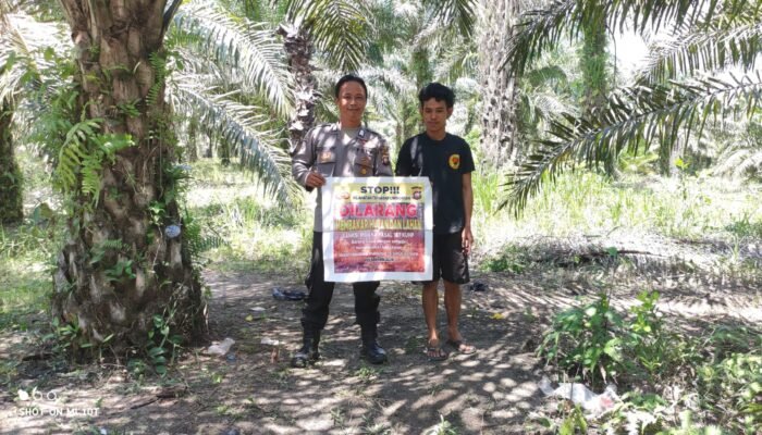 Bhabinkamtibmas Polsek Menjalin Intensifkan Himbauan Karhutla kepada Warga