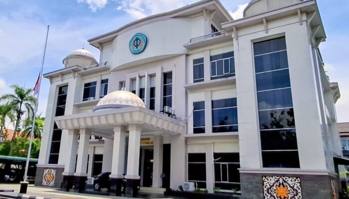 Kejari Singkawang Selidiki Dugaan Korupsi Hibah PSDKU Polnep, Dana Miliaran Disorot