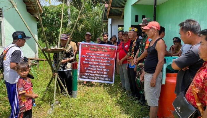 Warga Nyayum Landak Tolak Pemasangan Patok Bank Tanah