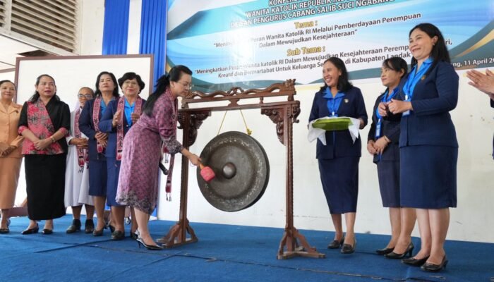 Dalam Konfercab WKRI Ngabang Karolin Soroti KDRT hingga Isu Lingkungan