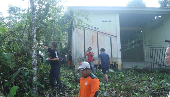 Wabup Landak Pimpin Pembersihan TPS 3R, Dorong Desa Optimalkan Operasional