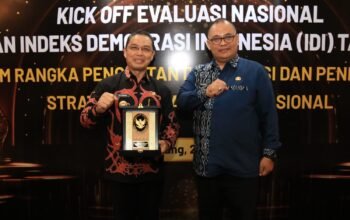 Kalbar Peringkat 4 Nasional Indeks Demokrasi Indonesia, Ria Norsan: Demokrasi Harus Terus Dijaga