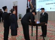 Gubernur Ria Norsan Lantik 206 Pejabat Struktural, Tekankan Inovasi dan Pelayanan Prima