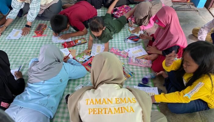 Perkuat Literasi Desa, Taman Emas Pertamina Bina Generasi Muda Kubu Raya