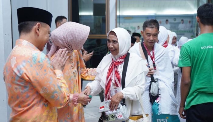 Aila Afifah, Calon Haji Termuda dari Pontianak yang Ingin Doakan Ibunya di Tanah Suci