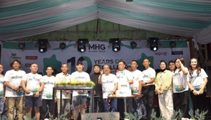 Satu Dekade My Home Group, Glow Night Run Perdana Semarakkan Malam Puncak di Sintang