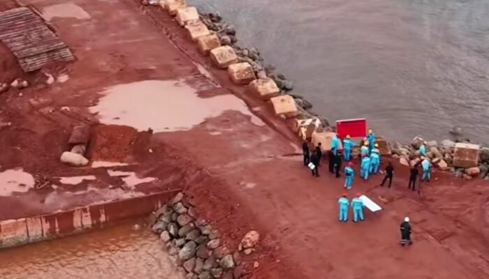 KKP Segel Tersus PT WHW di Ketapang, Diduga Beroperasi Tanpa Izin Ruang Laut