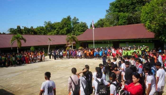 Bupati Sintang Buka O2SN dan FLS3N Kelam Permai, Tekankan Sportivitas dan Karakter Anak Sejak Dini