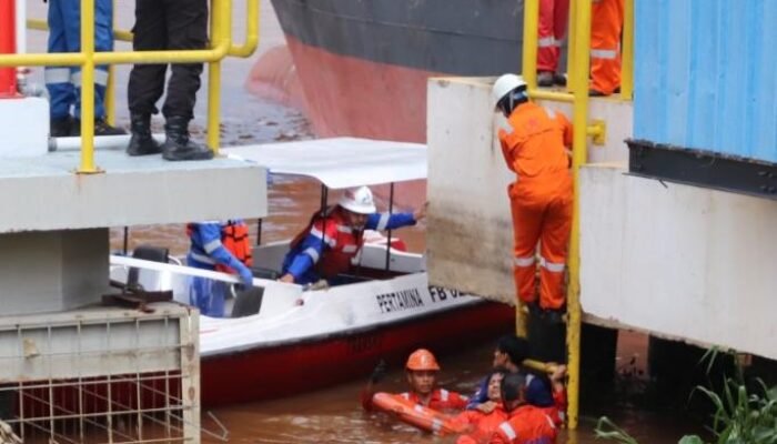Ledakan Kapal Pertalite di Pontianak, Tiga Kru MT Bintang Energi Terluka, Satu Alami Patah Kaki