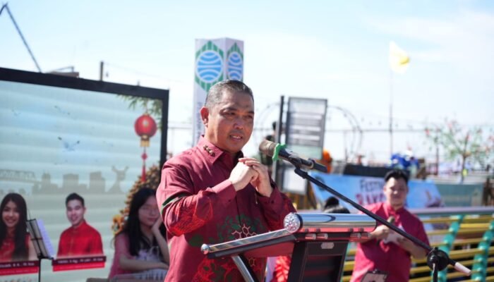 Buka Festival Bakcang 2026, Gubernur Ria Norsan Ajak Masyarakat Rawat Warisan Budaya dan Kebersamaan