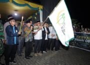 Wabup Ketapang Lepas Ribuan Peserta Pawai Obor Sambut 1 Muharram 1448 Hijriah