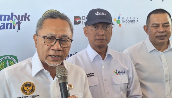 Zulhas Pastikan Stok Pupuk Aman dan Harga Gabah Menguntungkan Petani di Kalbar