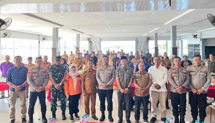 Hadapi Ancaman Kemarau Panjang, Polres Sambas Perkuat Sinergi Cegah Karhutla di Teluk Keramat dan Tangaran