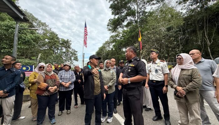 Temajuk Dinilai Punya Potensi Wisata Lebih Unggul dari Teluk Melano