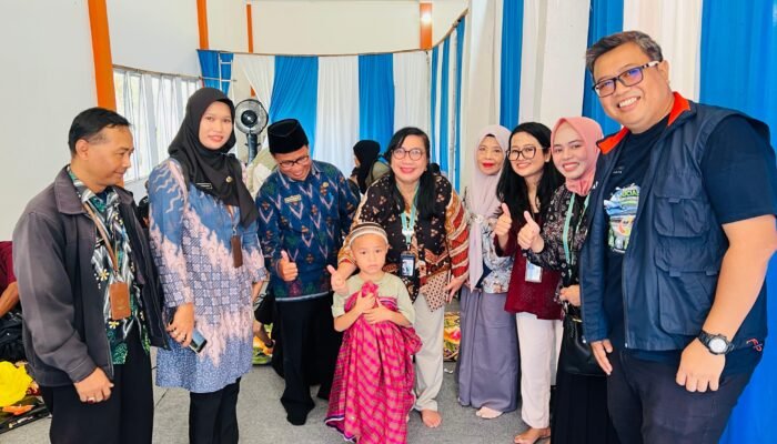 Khitanan Massal Gratis Angkasa Pura Supadio Diserbu Warga, 100 Anak Jadi Peserta