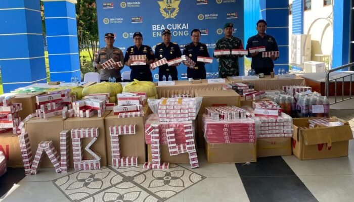 Barang Hasil Penyeludupan Senilai Rp1,2 Miliar Dimusnahkan Bea Cukai Kalbar di Perbatasan Entikong