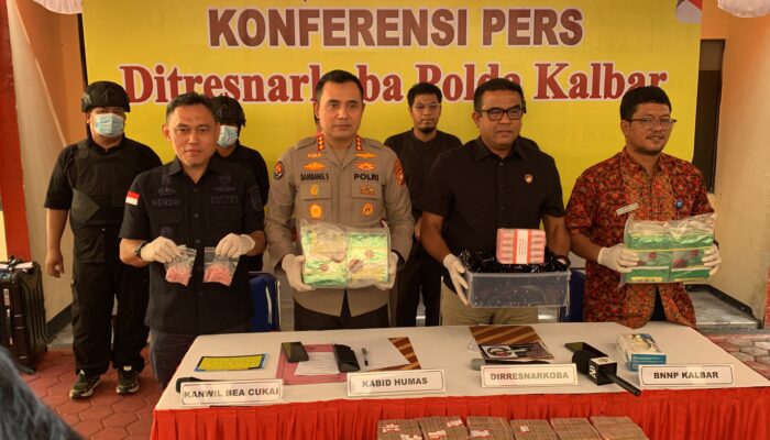 Pria Berinisial DK di Pontianak Ditangkap, 1.416 Cartridge Etomidate dan Uang Miliran Rupiah Diamankan Polisi
