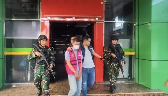15 Tahun Gerogoti Uang Pelanggan, Pegawai PDAM Sintang di Tahan Kejari