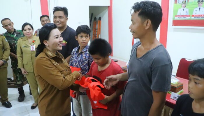 Sunatan Massal Gratis di Pahauman, Karolin Tegaskan Pentingnya Kesehatan Anak