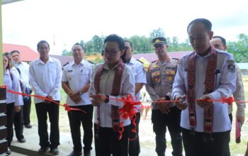 Resmikan Bangunan SMPN 5 Air Besar, Bupati Landak Ingatkan Pentingnya Kedisiplinan Pendidik