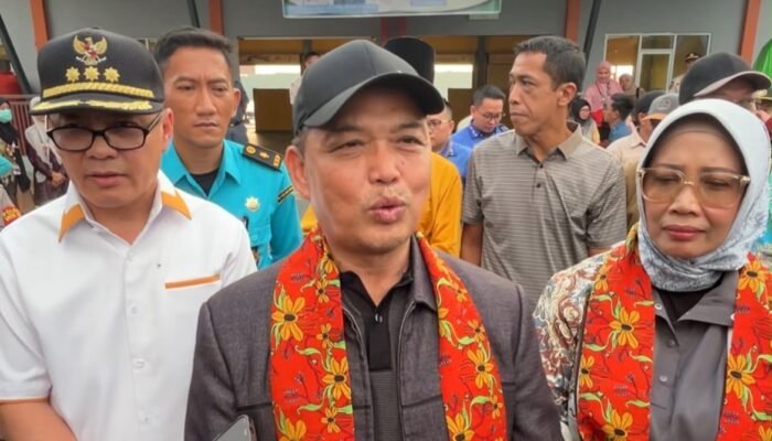 Ria Norsan Ajak Warga Ramaikan Gema Membangun Desa dan MTQ Kalbar di Kayong Utara