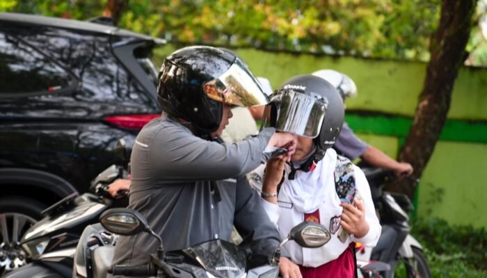 Ayah Turun Tangan di Hari Pertama Sekolah, Harisson: Dukungan Emosional Anak Dimulai dari Rumah