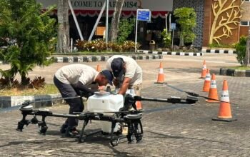 DJI Agras T55 Resmi Meluncur di Kalbar, Semprot 25 Hektare Sehari dan Hemat Air hingga 80 Persen