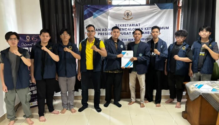 Momen langka! Eks Ketum HIKMAHBUDHI 2018–2020 Turun Gunung Dampingin Bakal Calon Ketua Umum Saat Mendaftar