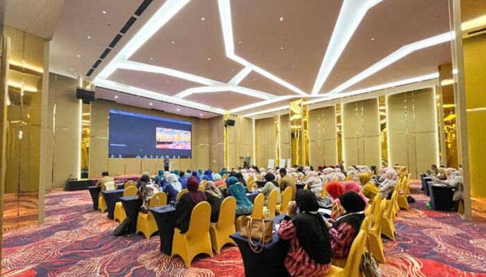 Hotel HARRIS Pontianak Bakar 1,1 Ton Solar Imbas Listrik Padam 6,5 Jam