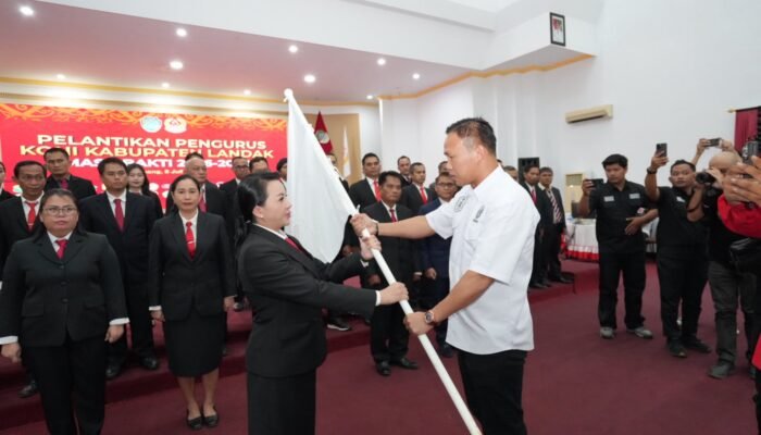 Daud Yordan Resmi Lantik Karolin Margret Natasa Sebagai Ketua Umum KONI Landak