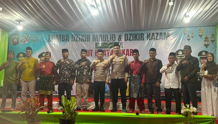 Dari Selakau, Semangat Hari Bhayangkara Dirajut Lewat Dzikir Maulid dan Nazam