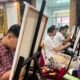 10 Pelukis Disabilitas Unjuk Bakat di HUT Bhayangkara ke-80, Karya Terbaik Melaju ke Tingkat Nasional