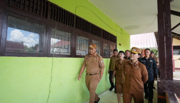 Bupati Karolin Siapkan Ratusan Rehabilitasi dan Ruang Kelas Baru di Landak