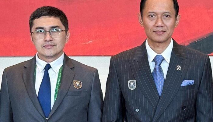 Diminta AHY Tetap di Pusat, Herzaky Pilih Perjuangkan Kepentingan Kalbar Lewat Program Nasional