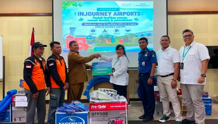 PT Angkasa Pura Indonesia (Persero) KC Bandara Internasional Supadio Perkuat Sinergi Mitigasi Kebakaran melalui Penyerahan Bantuan Sarana bagi Masyarakat Peduli Api