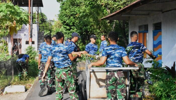 Yonko 466 Pasgat Ikuti Aksi Bersih Lingkungan di Kubu Raya