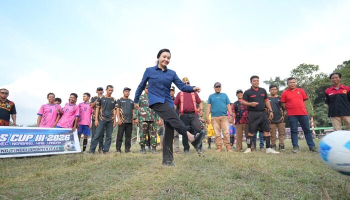 Buka Turnamen Deras Cup 3, Karolin Soroti Perbaikan Infrastruktur hingga Sportivitas Pemain