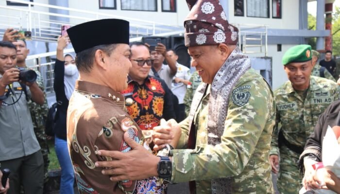 Perkuat Benteng Perbatasan Malaysia, Pemprov Kalbar dan Wakasad Solidkan Sinergi