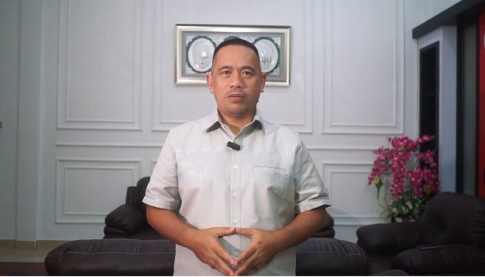 Kibarkan 1.000 Merah Putih di Temajuk, Sataruddin: Bangkitkan Semangat Nasionalisme Generasi Muda