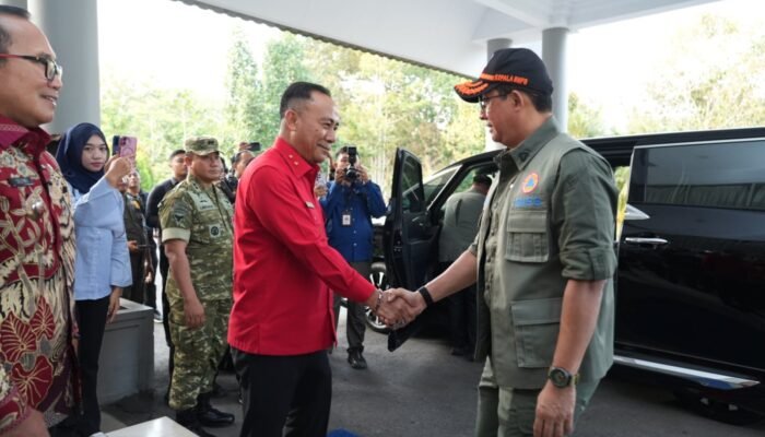 Wagub Krisantus: Jangan Beri Ruang Karhutla Meluas di Kalbar