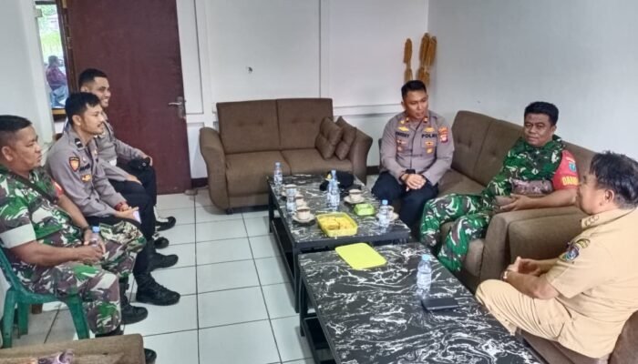 Perkuat Sinergitas Cegah Karhutla, Danramil 1210-02/Mempawah Hulu Bersama Forkopincam Tingkatkan Kesiapsiagaan