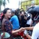 Bupati Karolin Bagikan Ribuan Bendera Merah Putih di Landak, Ajak Masyarakat Jaga Persatuan