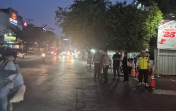 Mobil Sekretaris PSI Kalbar Terlibat Tabrakan di Pontianak