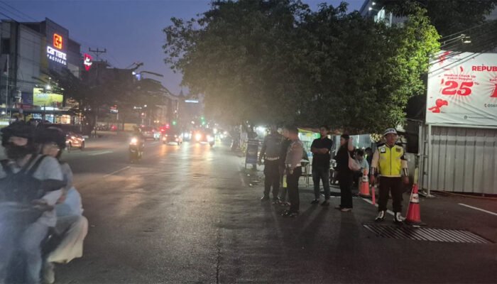 Mobil Sekretaris PSI Kalbar Terlibat Tabrakan di Pontianak