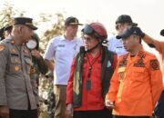 Sekda Ketapang Turun Langsung Tinjau Lokasi Karhutla di Pelang