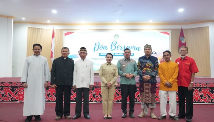 Karhutla dan Kabut Asap Makin Parah, Bupati Landak Gelar Doa Bersama